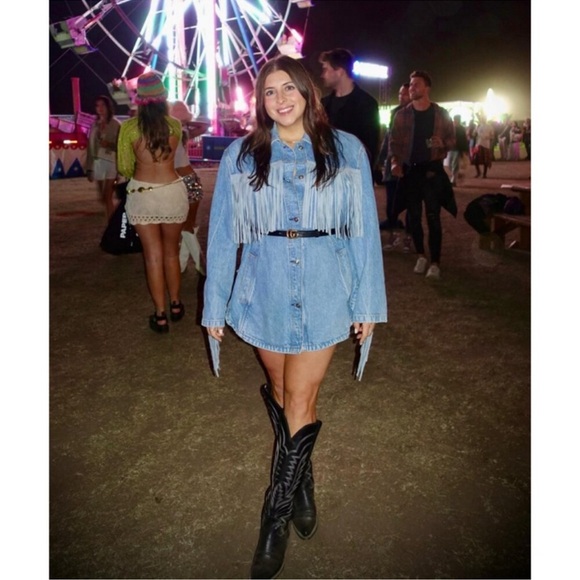 FREE PEOPLE Fringe Out Denim Jacket in Wash Medium Stone Size Medium - Picture 3 of 10